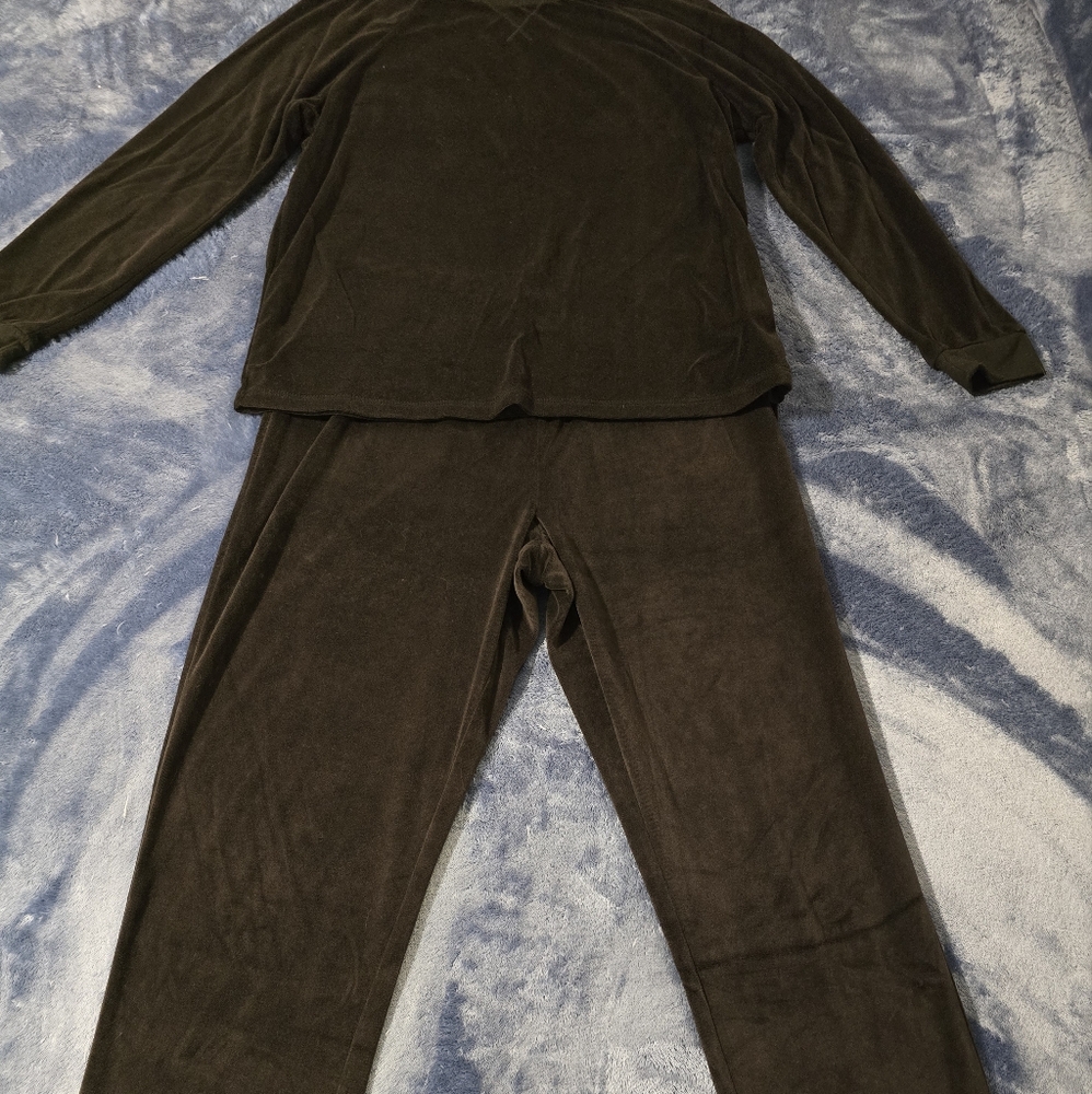 Womens Black Velour Medium Pajamas